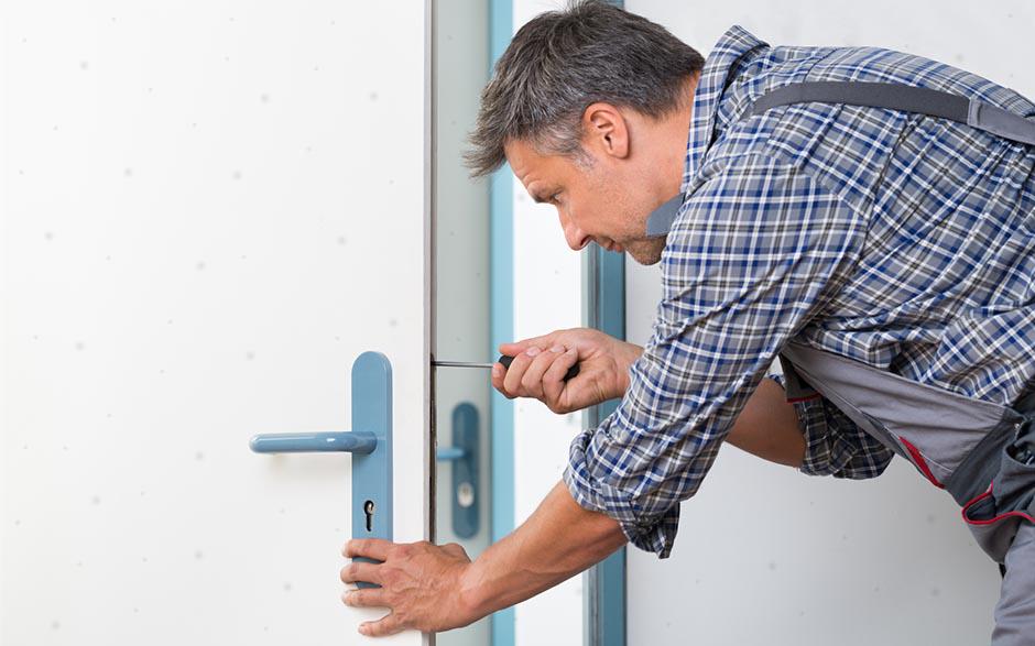 comment changer une serrure de porte d'entrée Pontoise